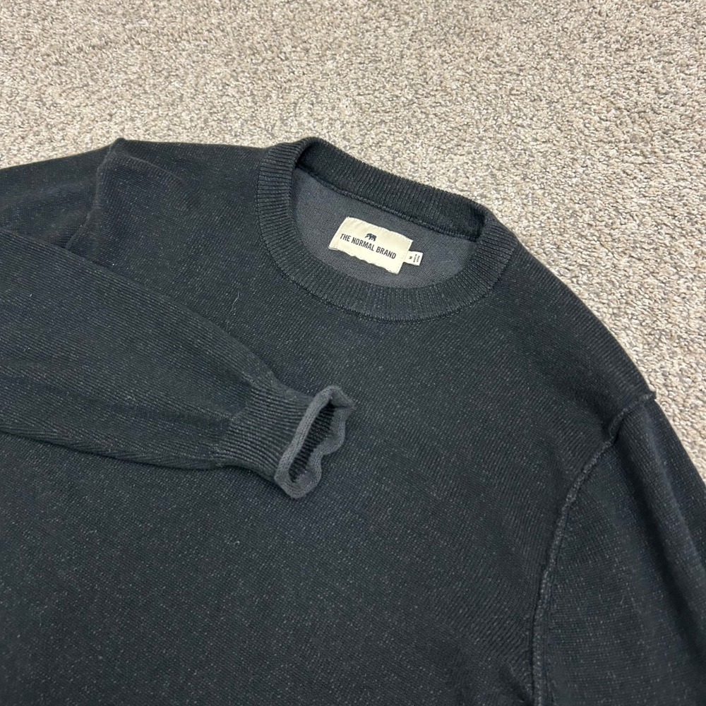The Normal Brand Sweater Medium Black Cotton Crewneck Long Sleeve Knit
